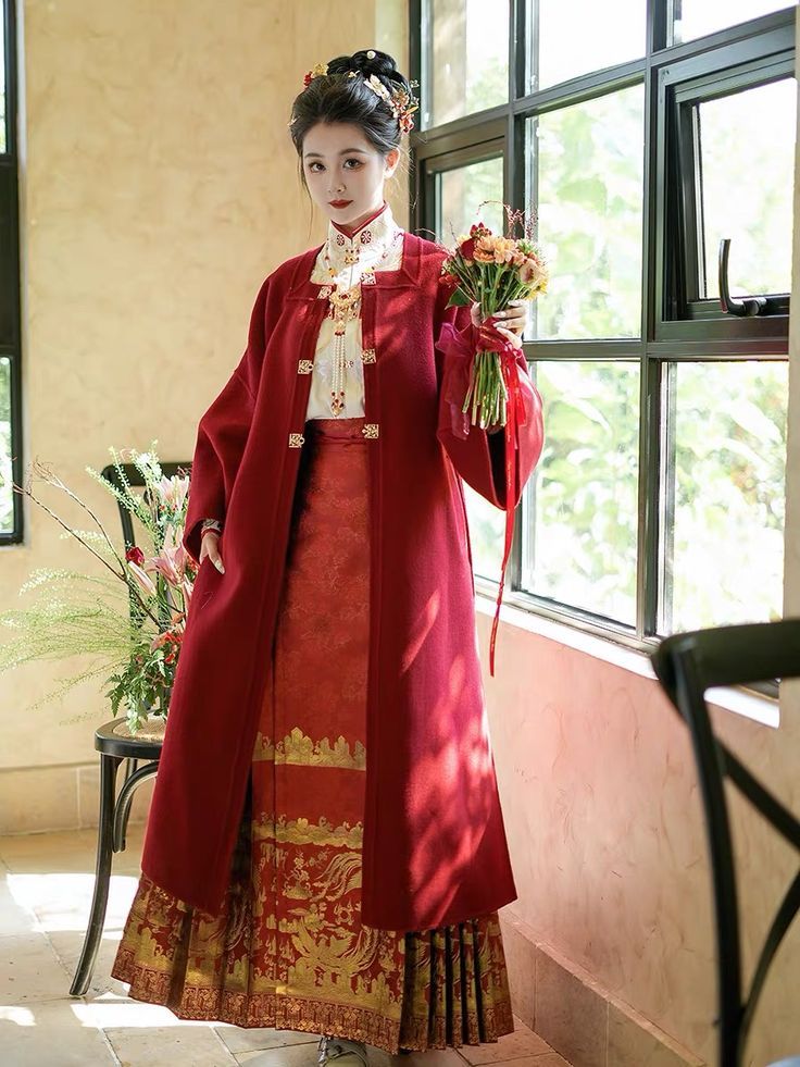 Original White Hanfu:Embracing the Essence of Traditional Chinese Culture Original White Hanfu:Embracing the Essence of Traditional Chinese Culture