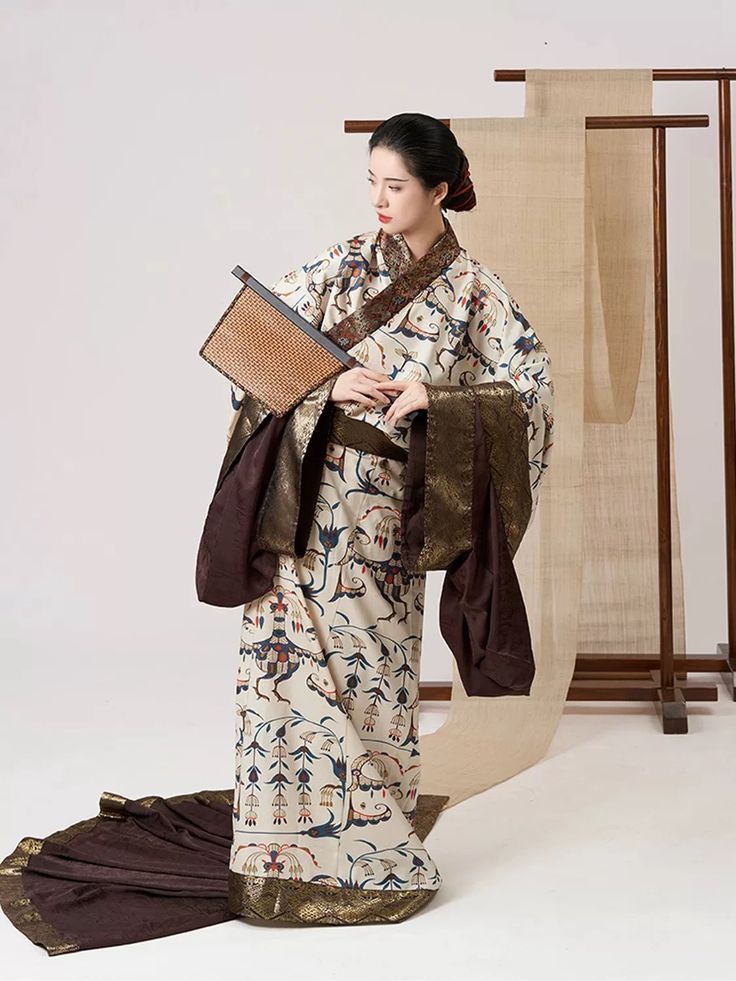 The Revival of the Jinshi Yue Ma Nian Skirt:A Blend of Traditional Elegance and Modern Charm The Revival of the Jinshi Yue Ma Nian Skirt:A Blend of Traditional Elegance and Modern Charm