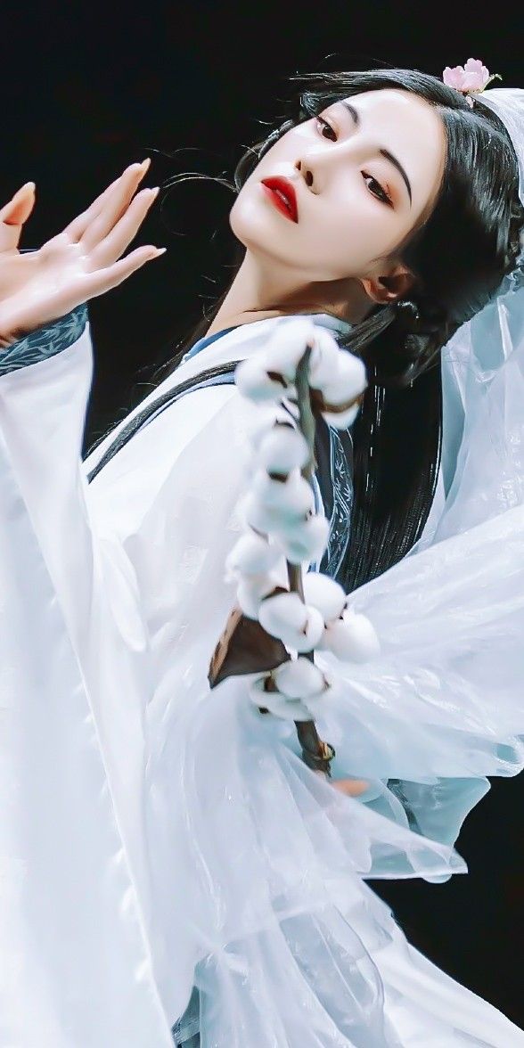 Childrens Hanfu Fashion for Girls:The Allure of Traditional Chinese Dress for a 9-Year-Old Child Childrens Hanfu Fashion for Girls:The Allure of Traditional Chinese Dress for a 9-Year-Old Child