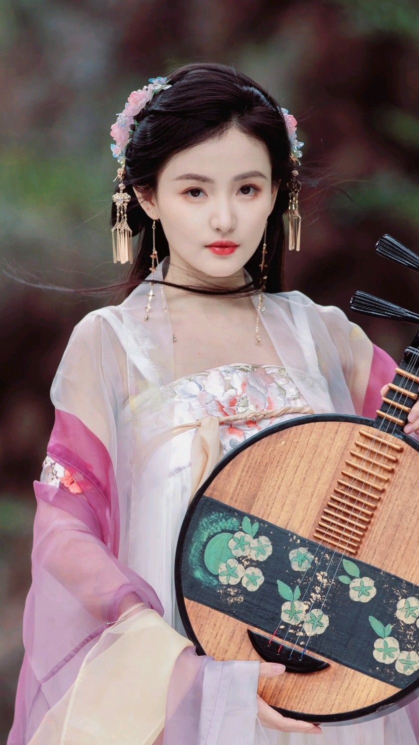 The Cultural Significance of Hanfu Style Horseface Skirt in Modern Fashion The Cultural Significance of Hanfu Style Horseface Skirt in Modern Fashion