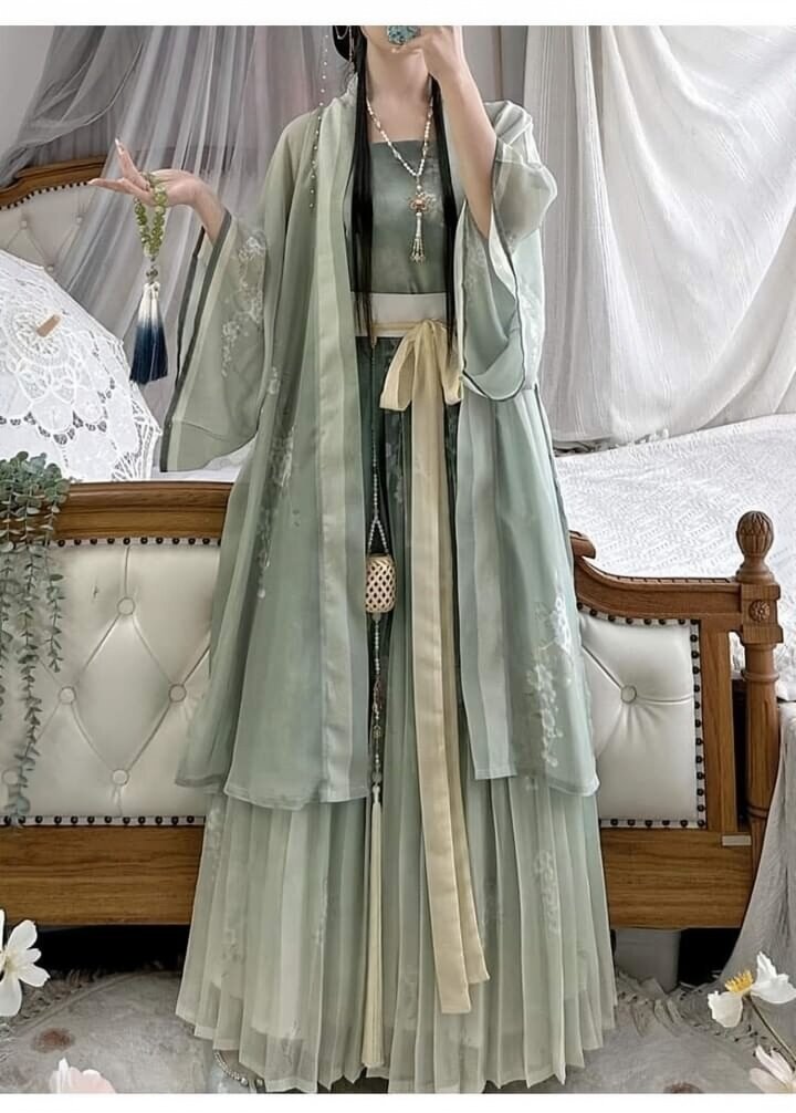 Adult Hanfu Dress:The Revival of Traditional Elegance in Modern Times Adult Hanfu Dress:The Revival of Traditional Elegance in Modern Times