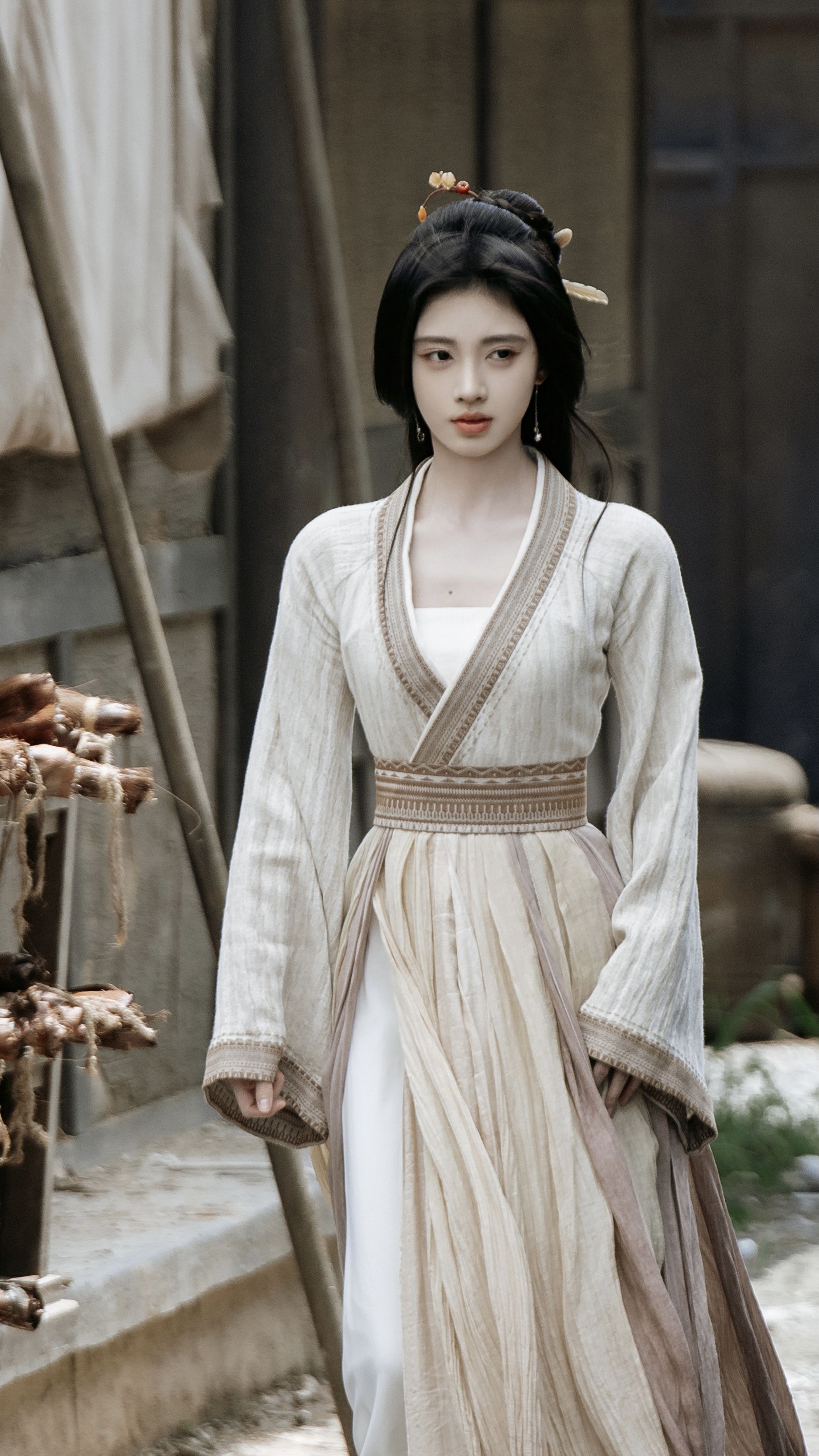Little Girls in Traditional Chinese Hanfu Fashion for Summer Little Girls in Traditional Chinese Hanfu Fashion for Summer