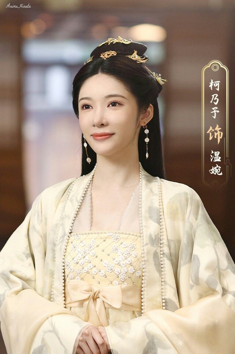 Ethereal Beauty in Traditional Hanfu:An Exploration of Ancient Chinese Fashion for Adults Ethereal Beauty in Traditional Hanfu:An Exploration of Ancient Chinese Fashion for Adults