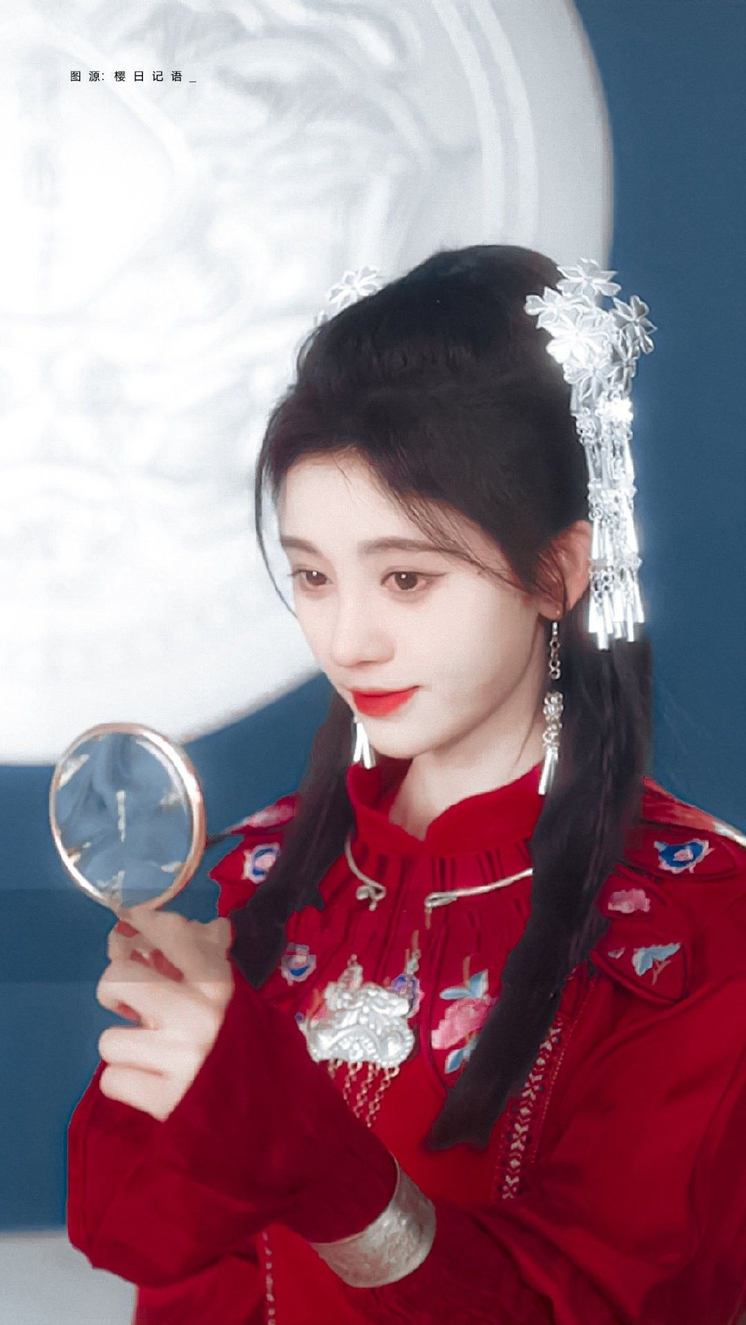Miniature Masters:The Rise of Heavy Industry Cheongsam in a New Era Miniature Masters:The Rise of Heavy Industry Cheongsam in a New Era
