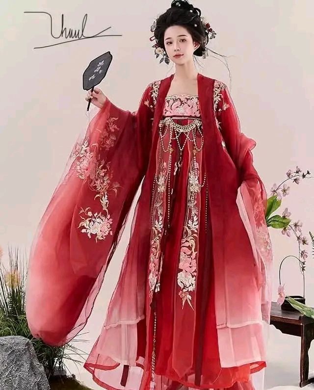 Elegant Chinese Heritage:The Rise of Hanfu Womens Traditional上衣 Elegant Chinese Heritage:The Rise of Hanfu Womens Traditional上衣