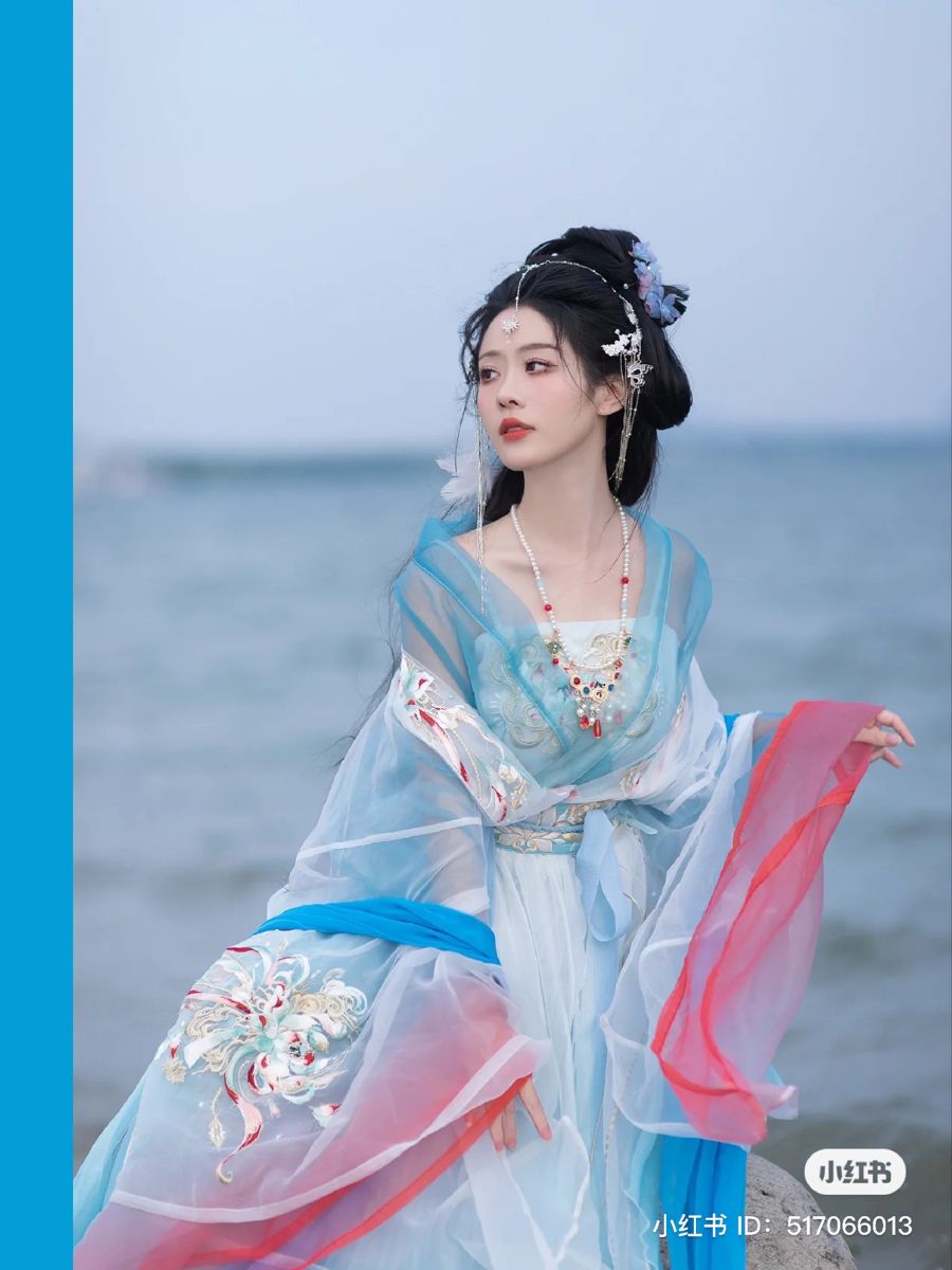 Youthful Elegance in Autumn:Premium Qipao Cheongsam)for Modern Women Youthful Elegance in Autumn:Premium Qipao Cheongsam)for Modern Women