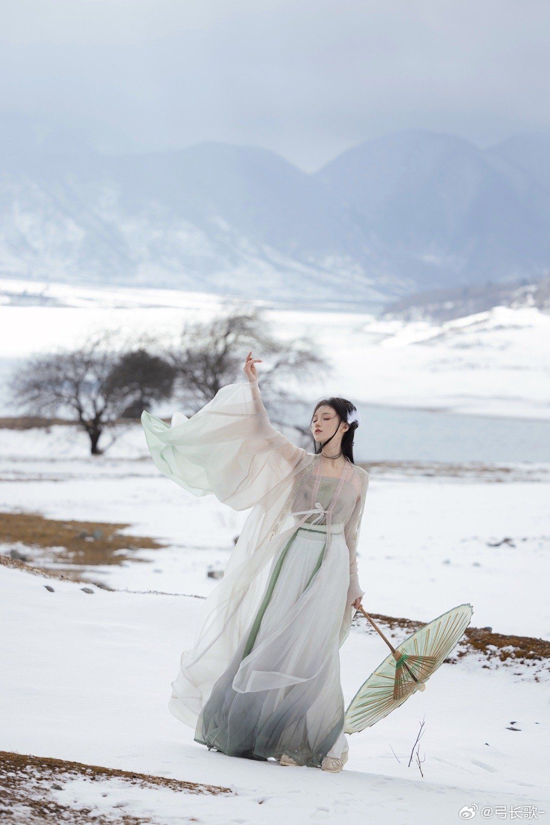 Pearl Choker as a Highlight of Traditional Chinese Fashion:The Story of Hanfu Pearl Choker as a Highlight of Traditional Chinese Fashion:The Story of Hanfu