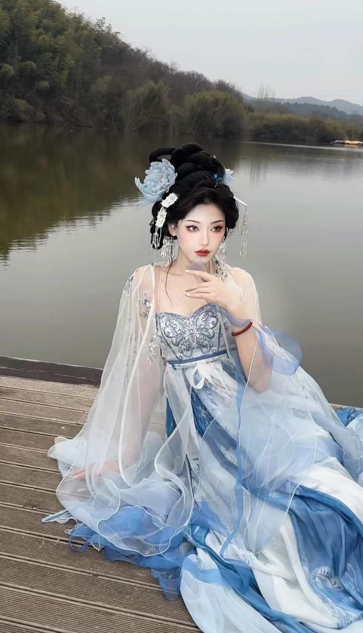 Elegant Qipao-Style Dress:A Premier Fashion Statement in High-End Fashion Elegant Qipao-Style Dress:A Premier Fashion Statement in High-End Fashion