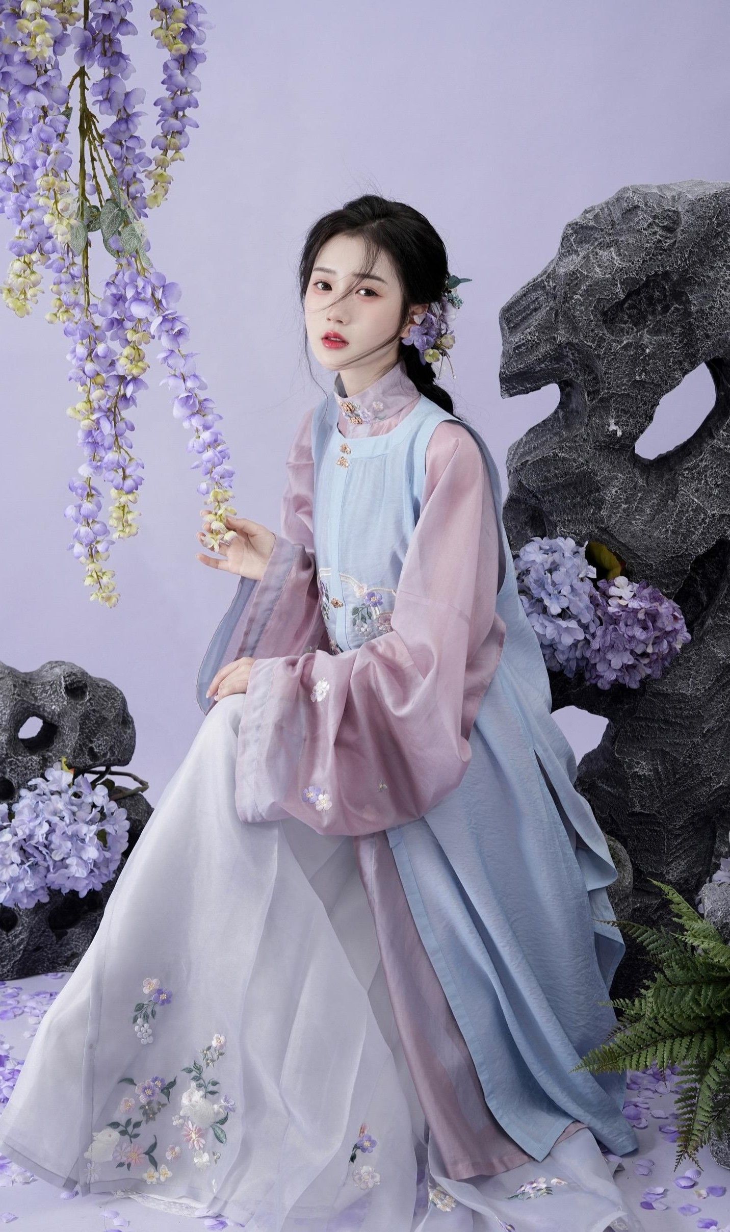 Generals Hanfu and the Elite Warriors:A Cultural and Military Exploration Generals Hanfu and the Elite Warriors:A Cultural and Military Exploration