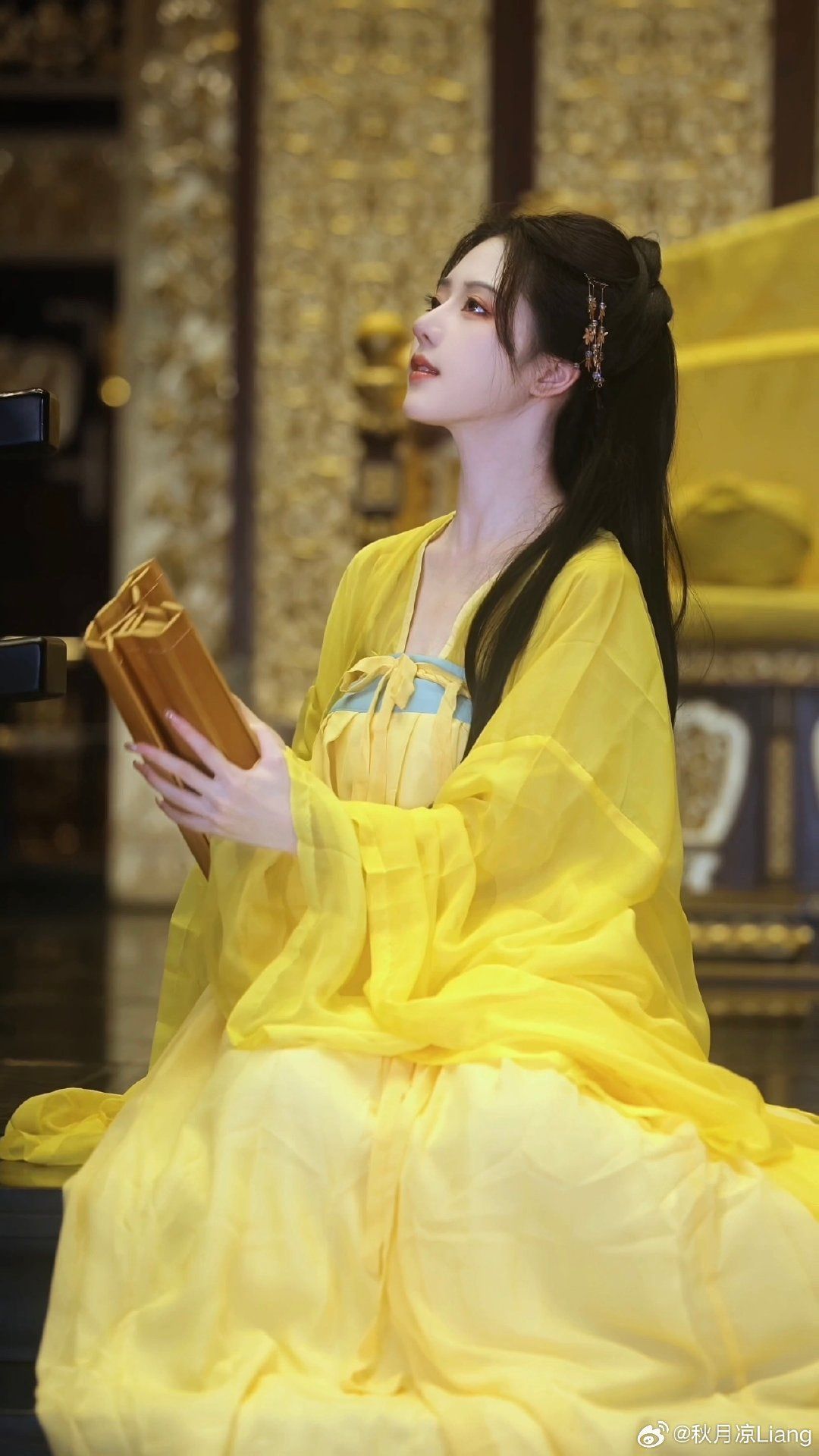 The Evolution of Girls Hanfu Dance Costumes:Embracing Traditional Elegance in Modern Times The Evolution of Girls Hanfu Dance Costumes:Embracing Traditional Elegance in Modern Times