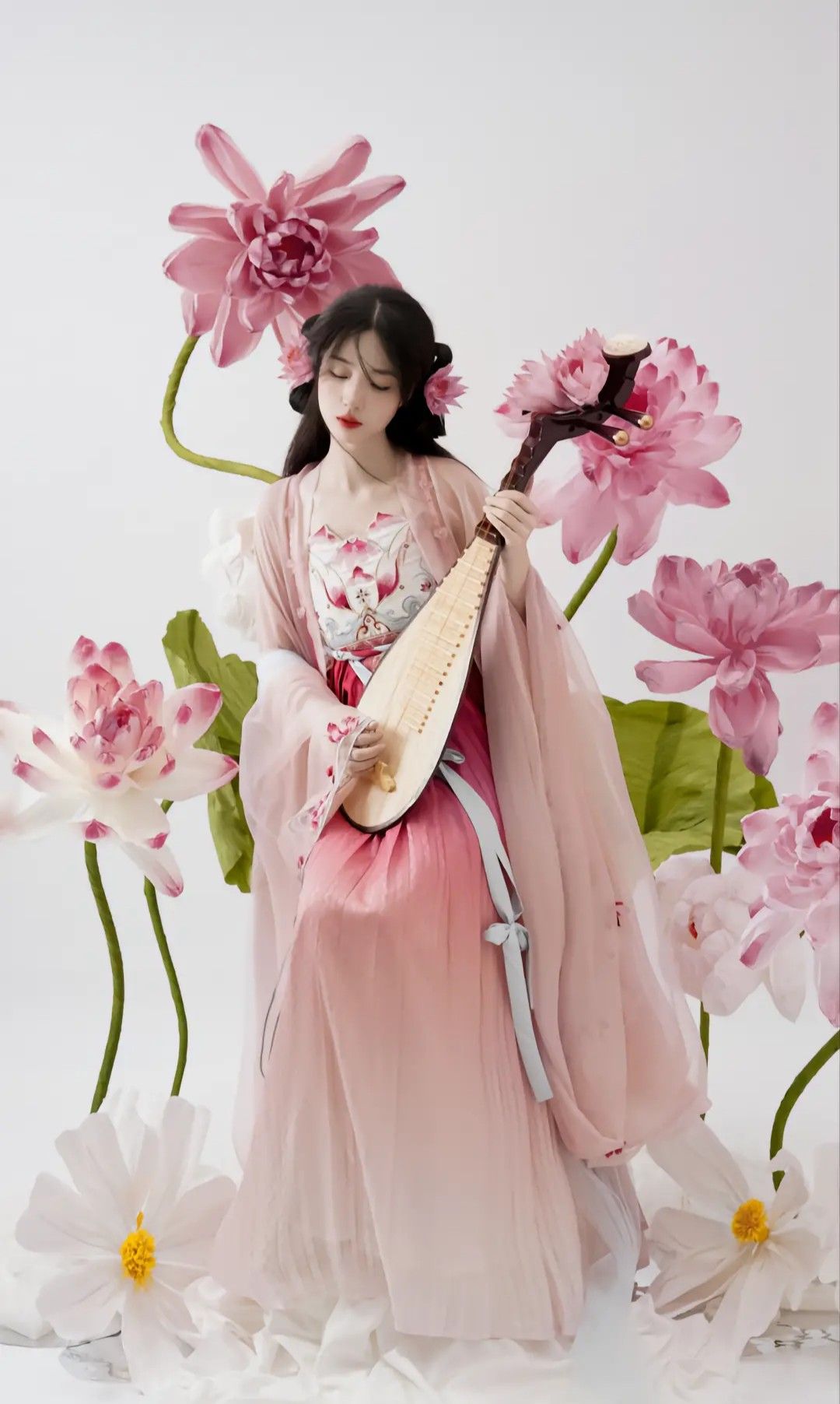 Reimagining Traditional Cheongsam for Autumn-Winter:Modern Updates and Innovations Reimagining Traditional Cheongsam for Autumn-Winter:Modern Updates and Innovations