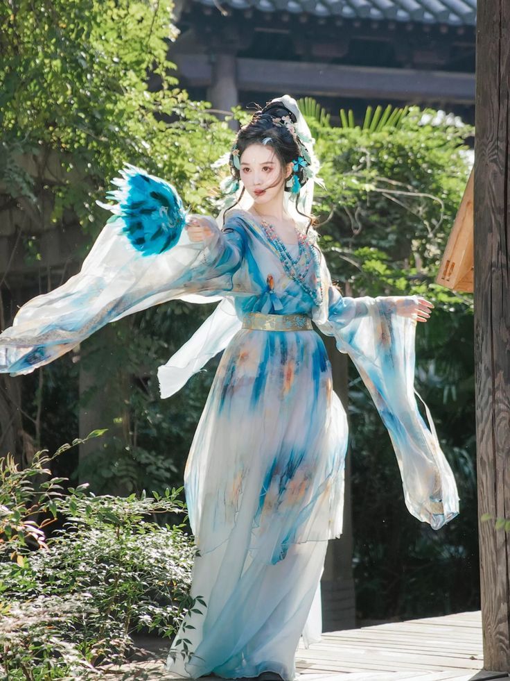 Elegant Revival:The Story of Yijinsheng Original Qipao Boutique Elegant Revival:The Story of Yijinsheng Original Qipao Boutique