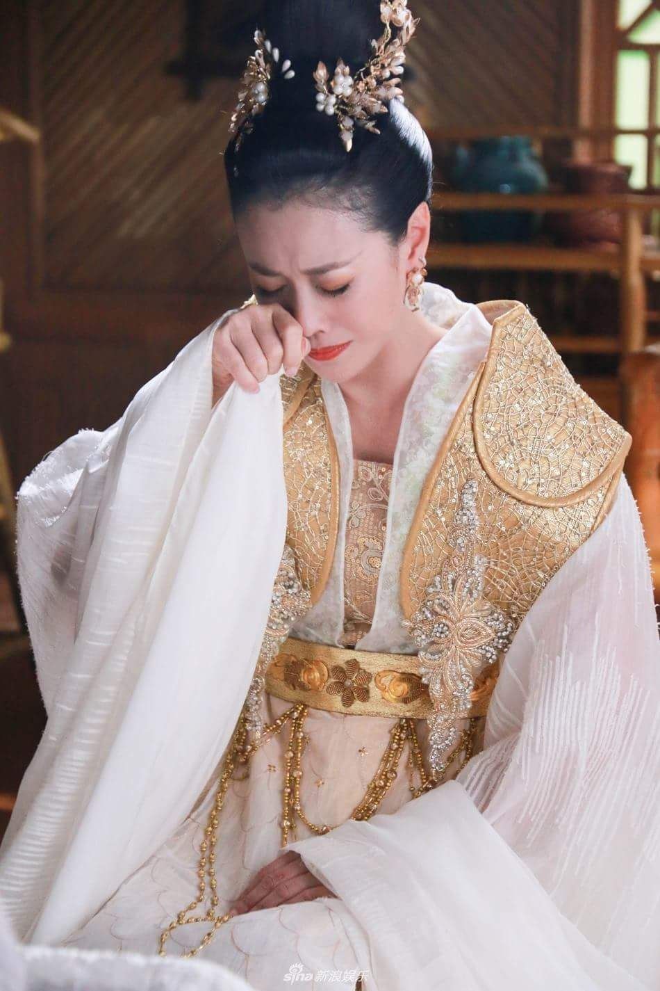 Maternal-Child Cheongsam Match:A Long-Style Qipao Journey for Mother and Daughter Maternal-Child Cheongsam Match:A Long-Style Qipao Journey for Mother and Daughter