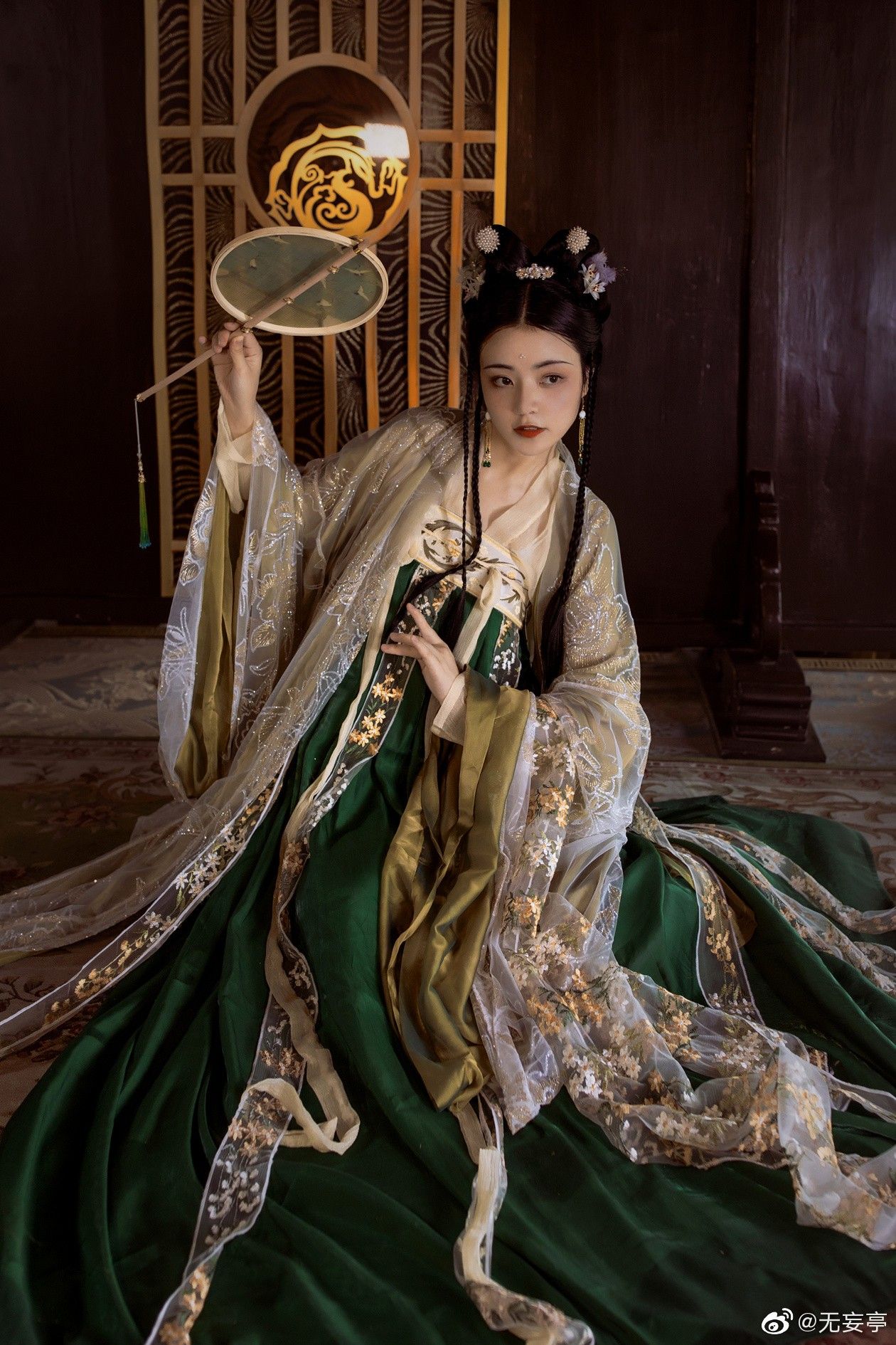 Chinese-Style Traditional Hairpins:New Trends in Hanfu Fashion as Internet Hits Chinese-Style Traditional Hairpins:New Trends in Hanfu Fashion as Internet Hits
