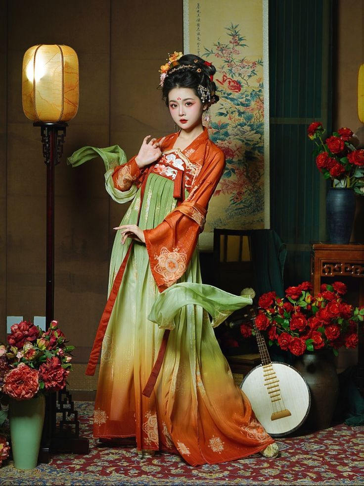 Youthful Short-Style Cheongsam:A Modern Fashion Trend Youthful Short-Style Cheongsam:A Modern Fashion Trend