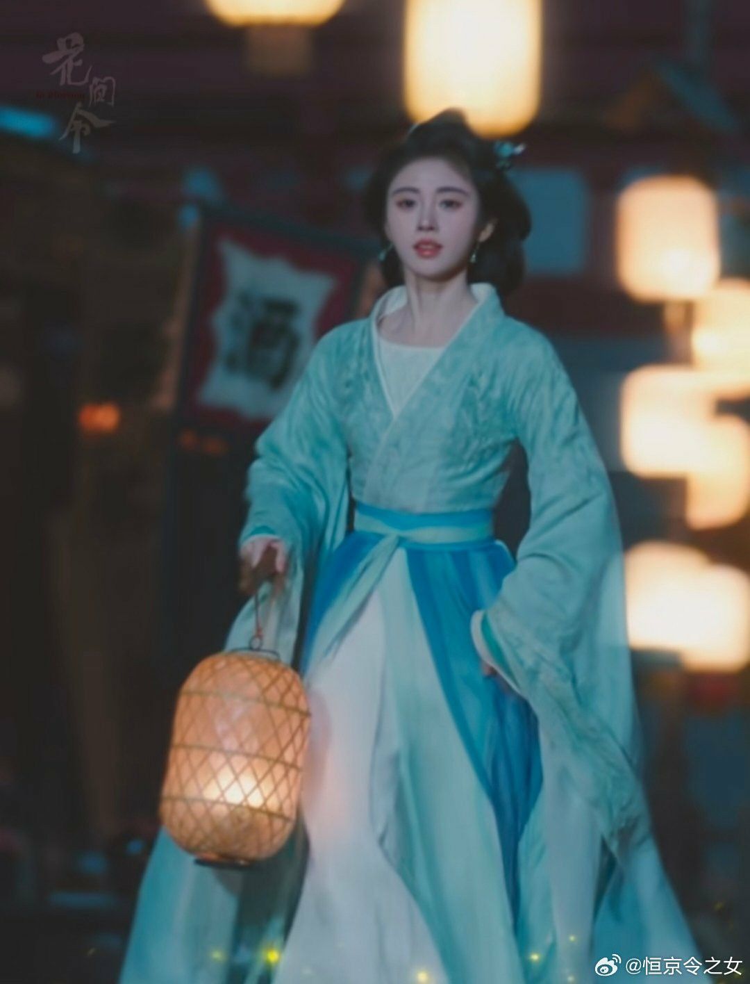 The Enchanting Beauty of Pink Mermaid-Style Hanfu Traditional Chinese Clothing The Enchanting Beauty of Pink Mermaid-Style Hanfu Traditional Chinese Clothing