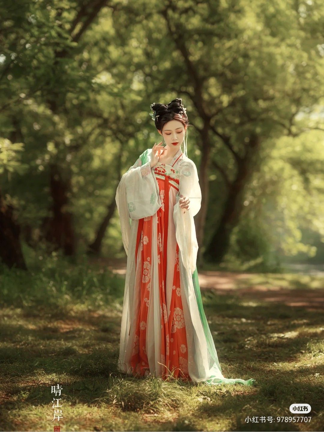 The Dominating Presence of Cancerian Hanfu:Embracing the Essence of Water and Tradition The Dominating Presence of Cancerian Hanfu:Embracing the Essence of Water and Tradition
