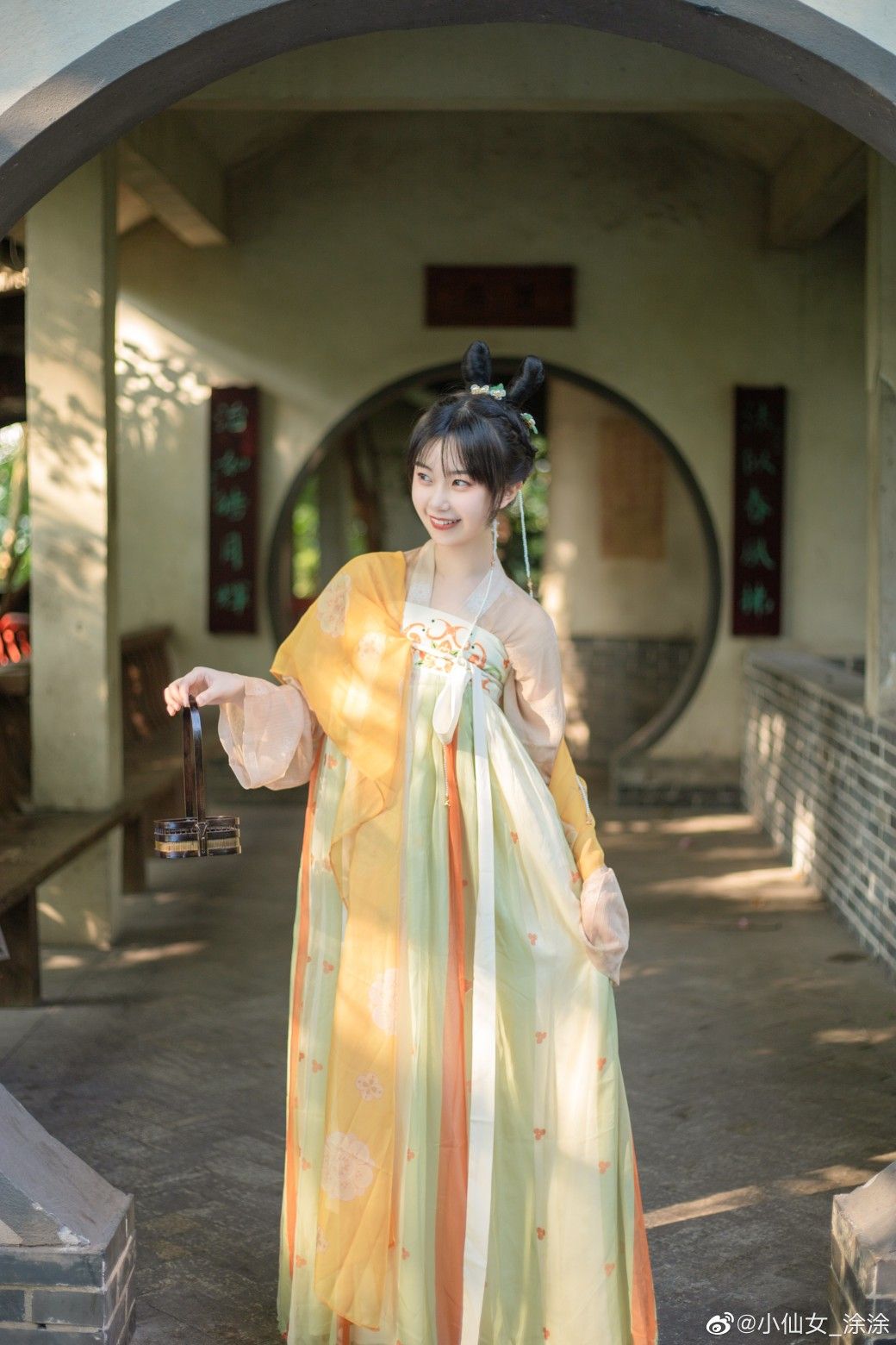 The Rise of Hanfu Winter Coats:A Blend of Tradition and Modernity The Rise of Hanfu Winter Coats:A Blend of Tradition and Modernity