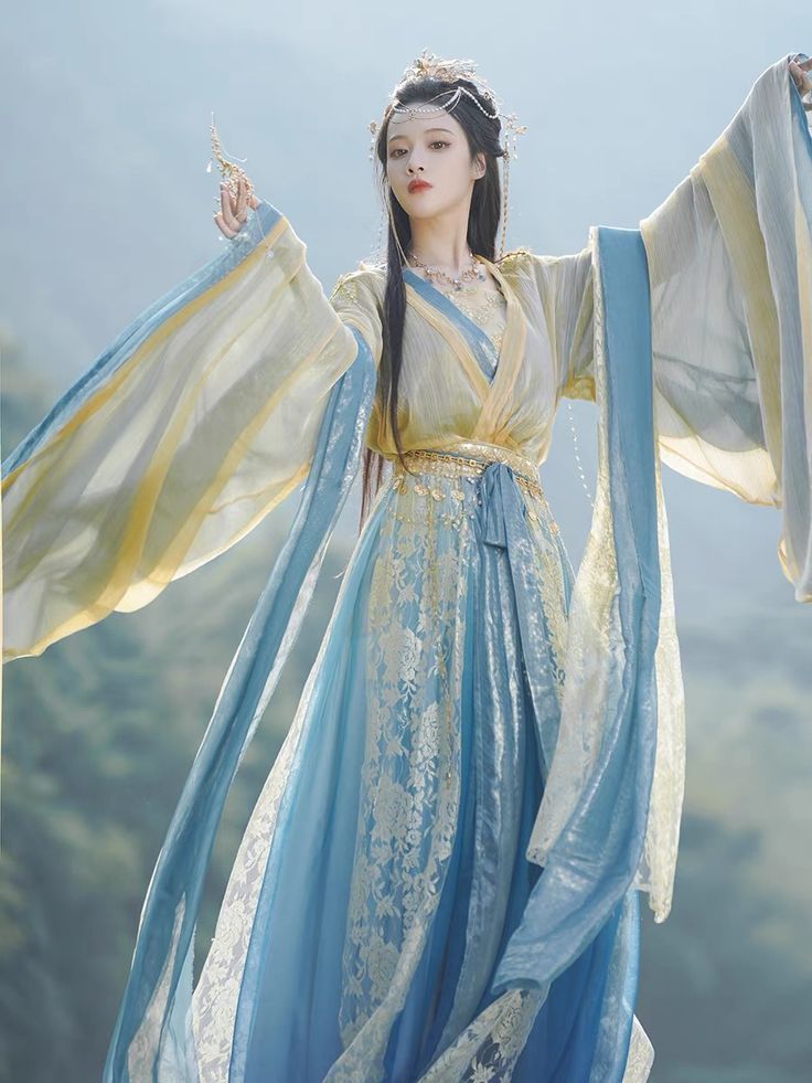 Embracing Summer in a New Chinese Style:The Qipao Womans Fashion Revolution Embracing Summer in a New Chinese Style:The Qipao Womans Fashion Revolution