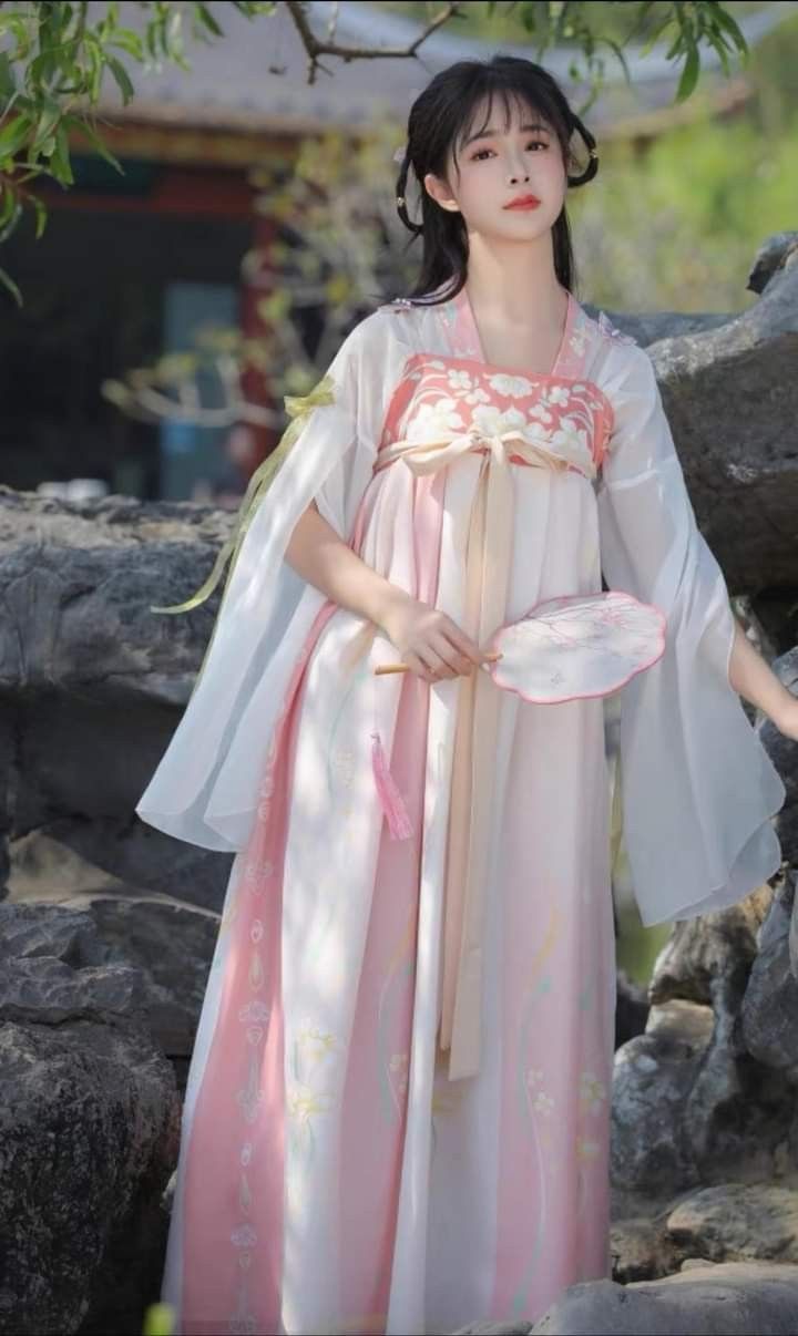 Winter Fashion in Song Dynasty:The Charm of Hanfu Coats Winter Fashion in Song Dynasty:The Charm of Hanfu Coats
