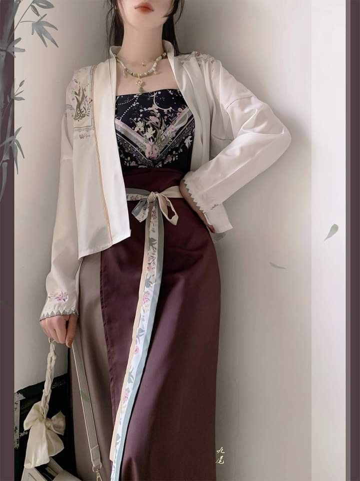 Summer of the Super-Fairy Hanfu Girl Child Summer of the Super-Fairy Hanfu Girl Child