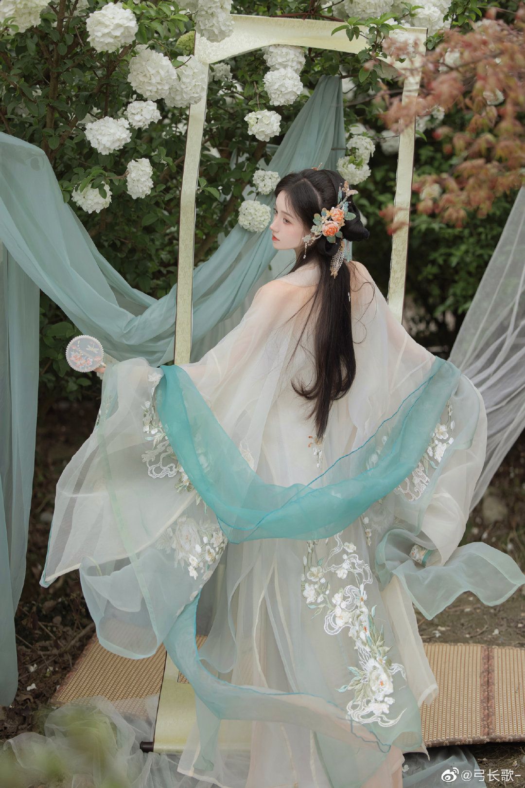 Chinese-Style Girls Super-Fairy Hanfu Costume in Spring and Autumn Chinese-Style Girls Super-Fairy Hanfu Costume in Spring and Autumn