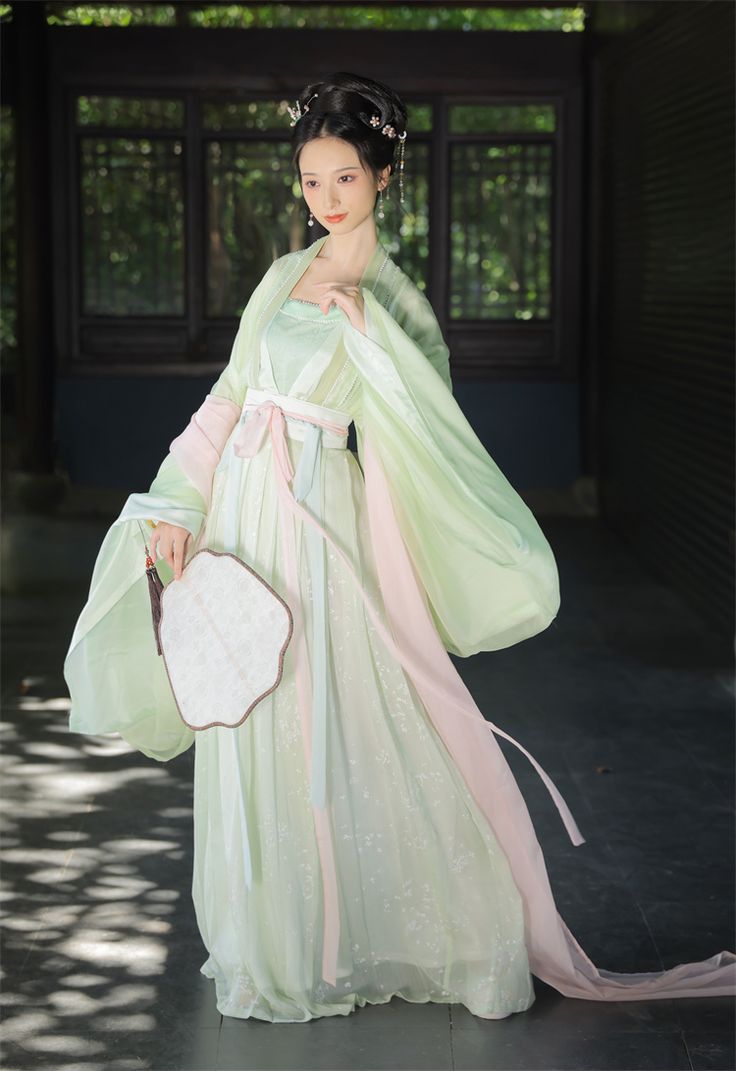 The Qipao of a Child:A Ten-Year-Olds Journey into Traditional Beauty The Qipao of a Child:A Ten-Year-Olds Journey into Traditional Beauty
