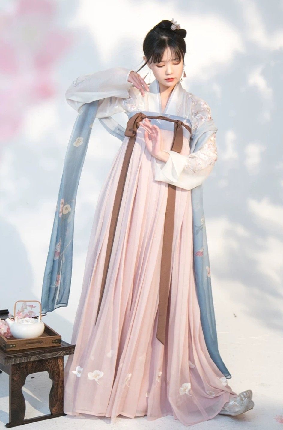 The Revival of Hanfu Culture:Exploring the Elegance of Han Elements in Skirt Design The Revival of Hanfu Culture:Exploring the Elegance of Han Elements in Skirt Design