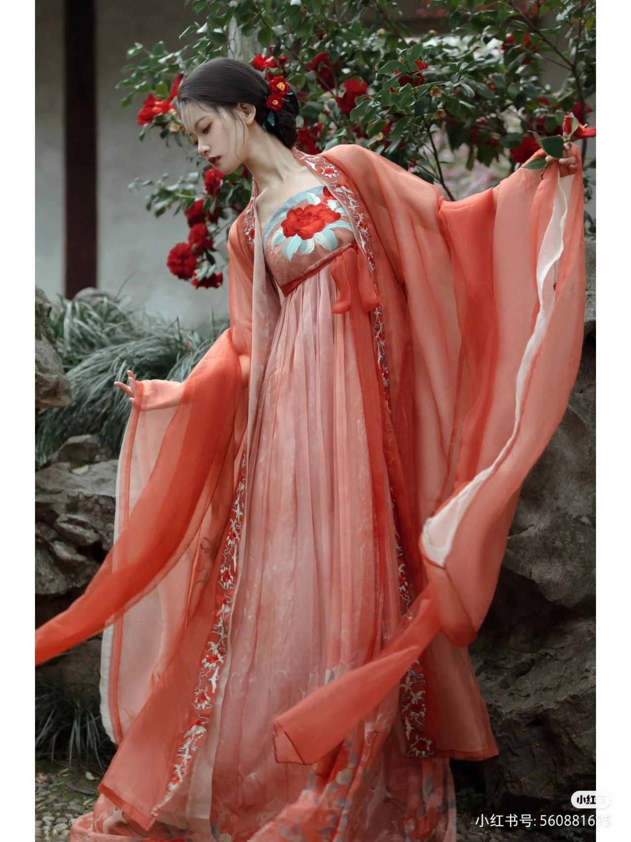 Petite Womens Summer Fashion:The Charm of Traditional Tangzhuang Hanfu Petite Womens Summer Fashion:The Charm of Traditional Tangzhuang Hanfu