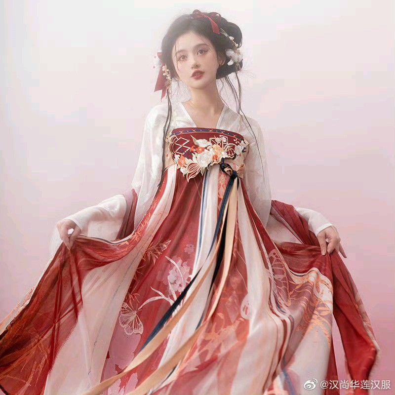 The Enchantment of Green Embroidery:A Horseface Skirts Ecological Splendor The Enchantment of Green Embroidery:A Horseface Skirts Ecological Splendor