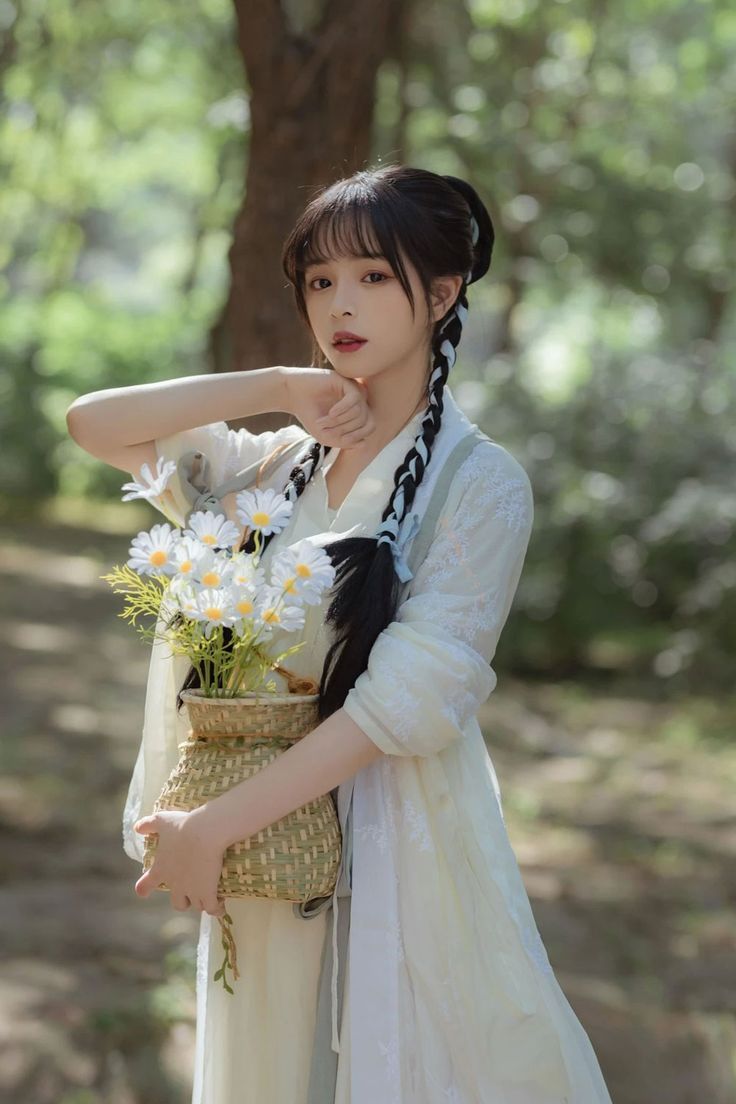Winter Tang Suits for Little Girls:Embracing Traditional Elegance in Cold Weather Winter Tang Suits for Little Girls:Embracing Traditional Elegance in Cold Weather