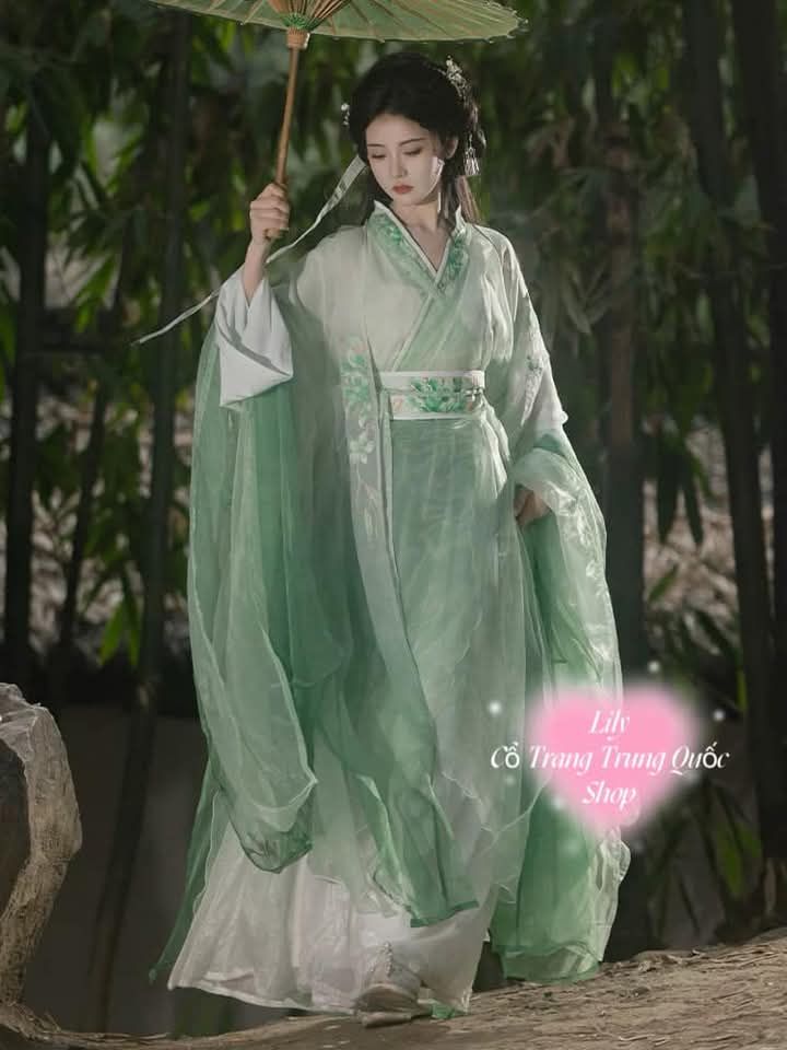 The Allure of Traditional Chinese-Style Mid-Length Coats:The Tang Suit Jacket The Allure of Traditional Chinese-Style Mid-Length Coats:The Tang Suit Jacket