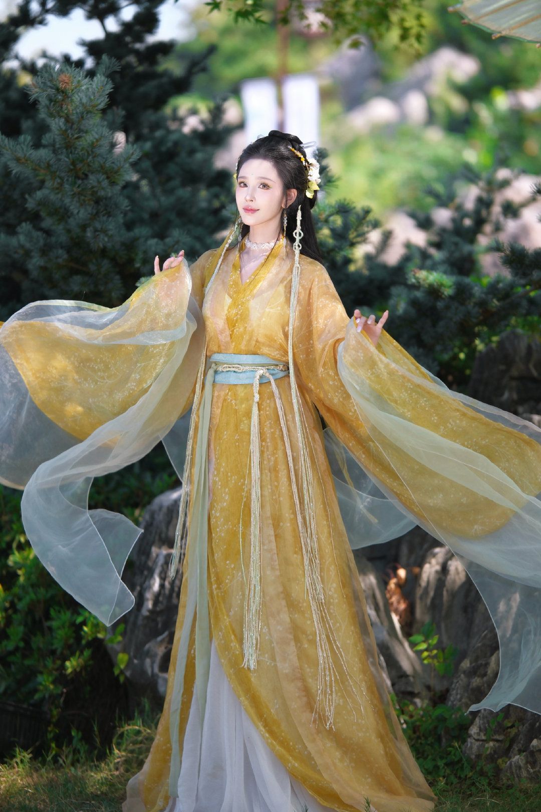 The Evolution of Traditional Hanfu Hair Accessories and Hair Combs:A Cultural Journey The Evolution of Traditional Hanfu Hair Accessories and Hair Combs:A Cultural Journey