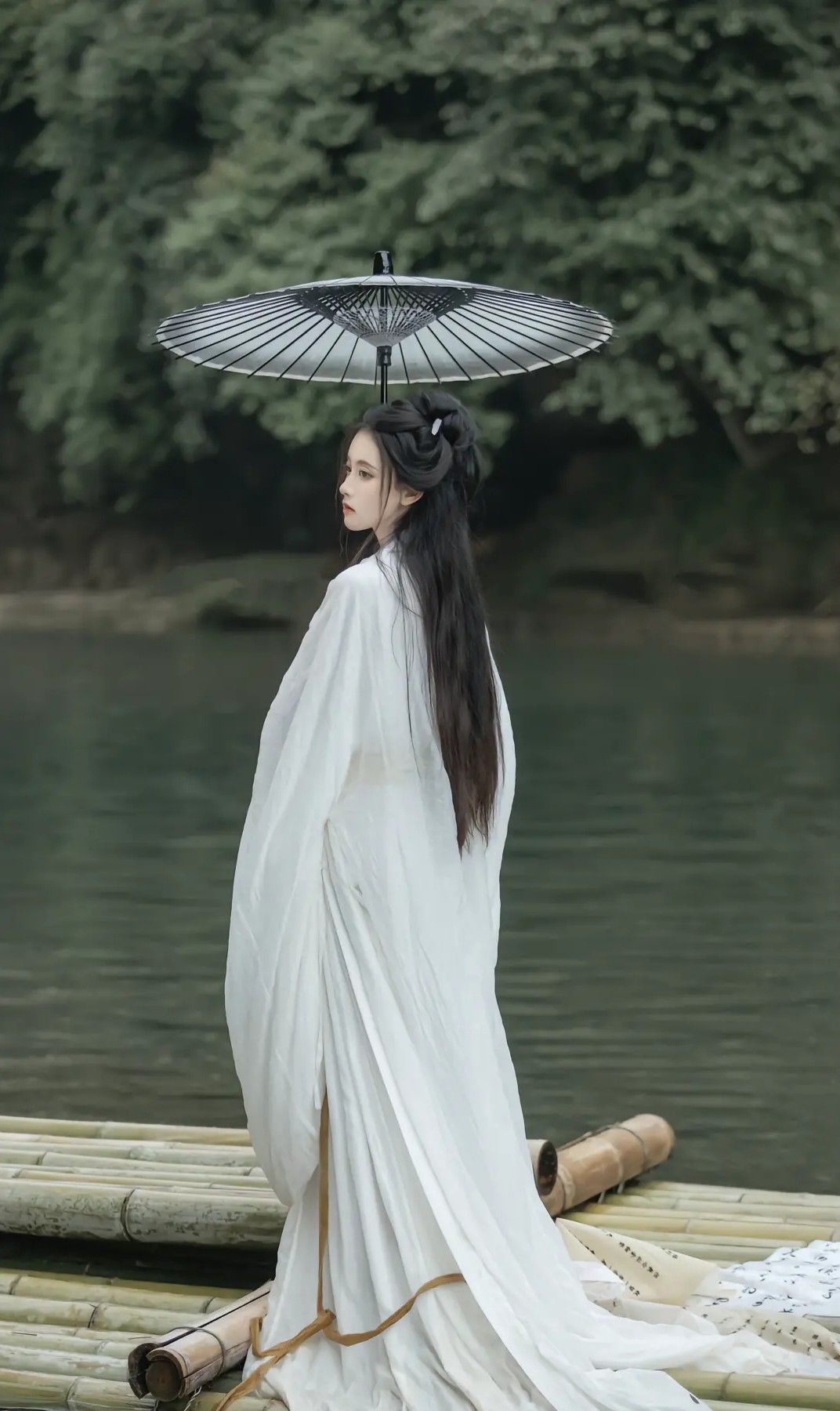 The Elegance of a Bride in a Cheongsam:A Journey Through the Chinese Wedding Ceremony The Elegance of a Bride in a Cheongsam:A Journey Through the Chinese Wedding Ceremony