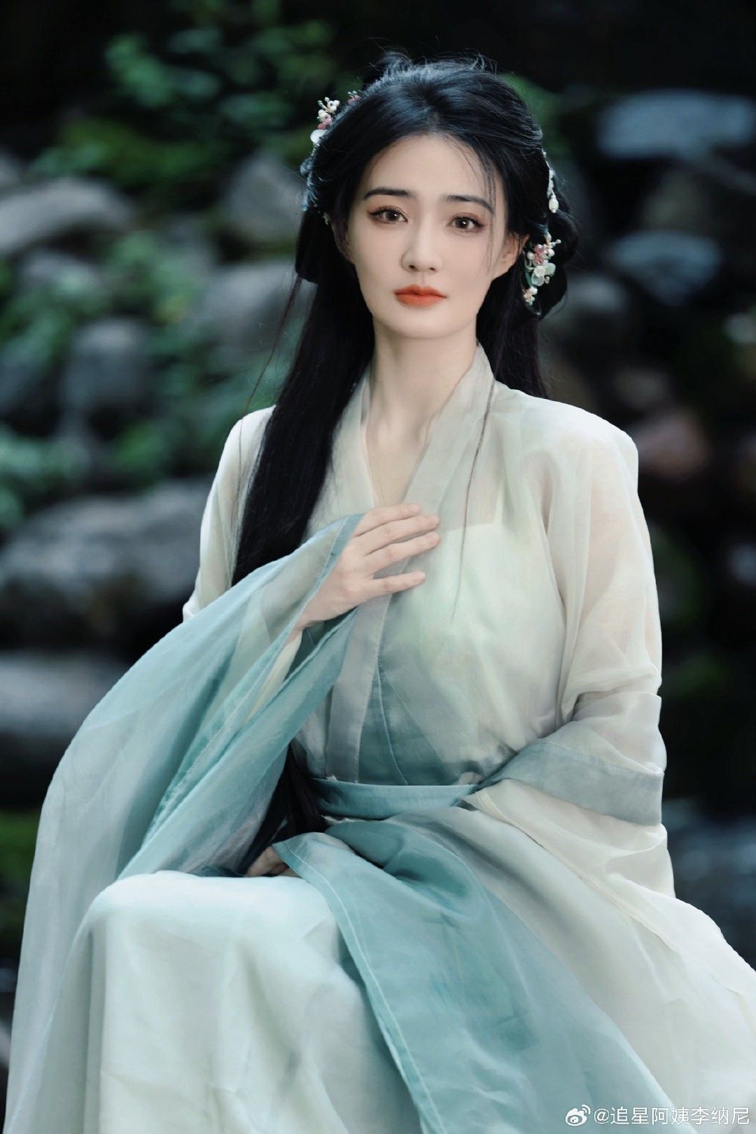 Traditional Chinese Clothing for Children:The Charm of Hanfu and its Chinese Essence Traditional Chinese Clothing for Children:The Charm of Hanfu and its Chinese Essence