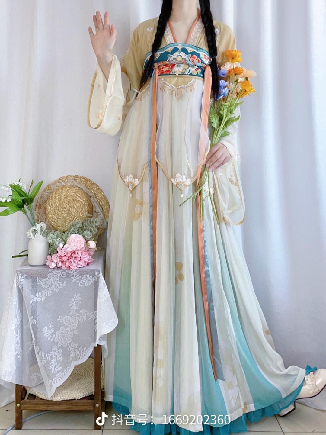 The Splendor of Ancient Hanfu Womens Clothing:A Journey Through Time The Splendor of Ancient Hanfu Womens Clothing:A Journey Through Time