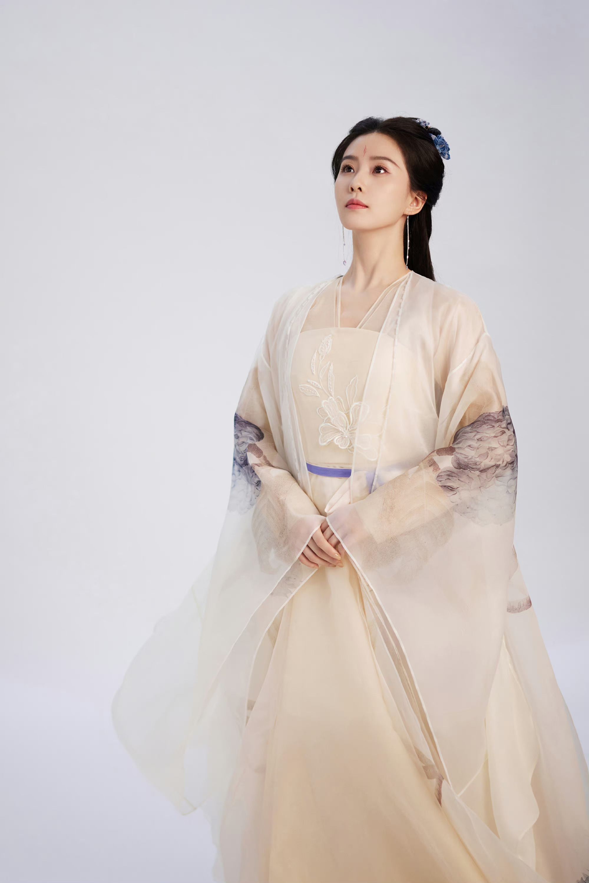 The Enchanting紫色的汉服女童小学生 The Enchanting紫色的汉服女童小学生