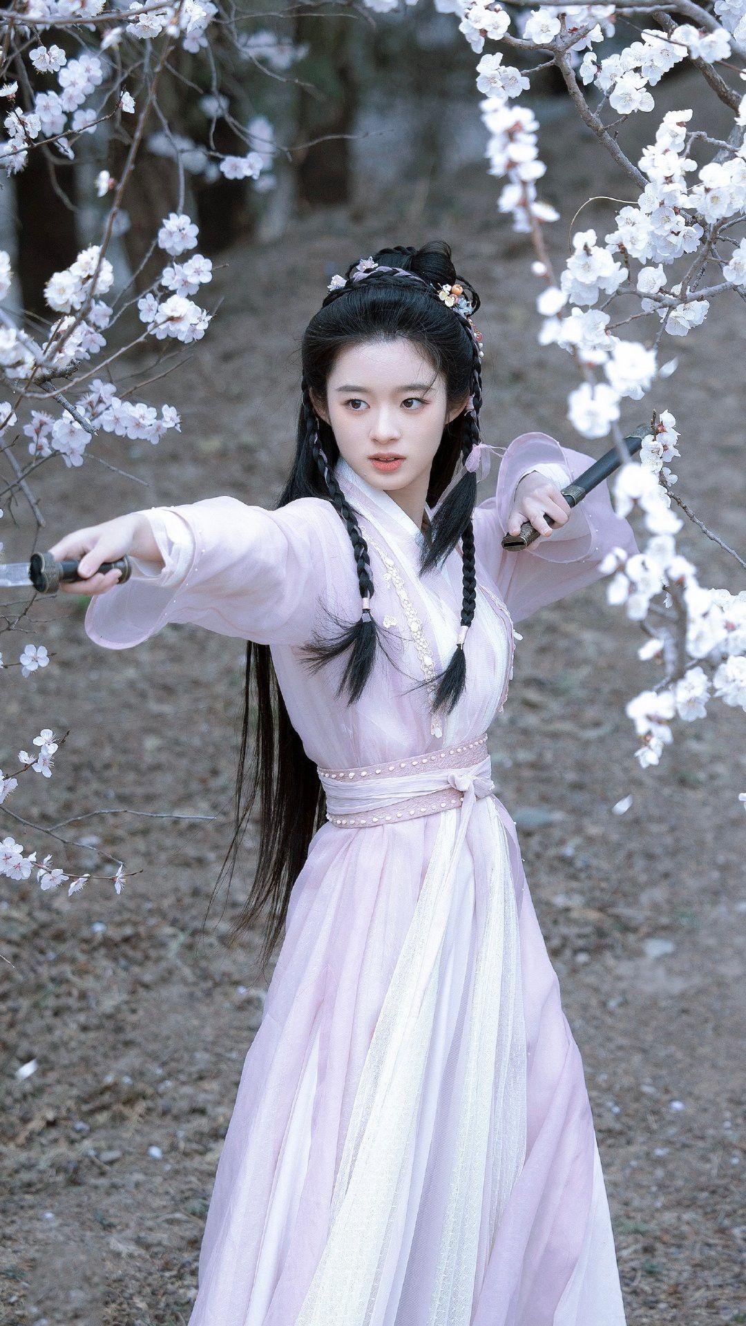 Reinventing the Summer Skirt:Embracing the Art of改良裙子女夏碎花旗袍 Reinventing the Summer Skirt:Embracing the Art of改良裙子女夏碎花旗袍