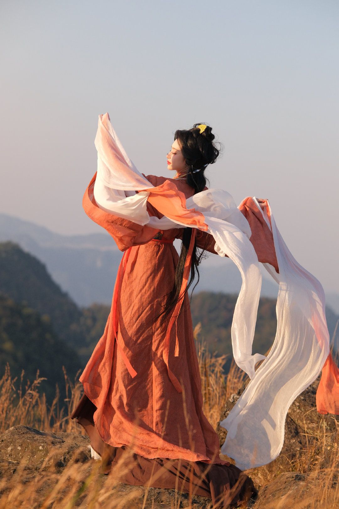 Summer Fashion for Three-Year-Old Girls in Traditional Chinese Hanfu Summer Fashion for Three-Year-Old Girls in Traditional Chinese Hanfu