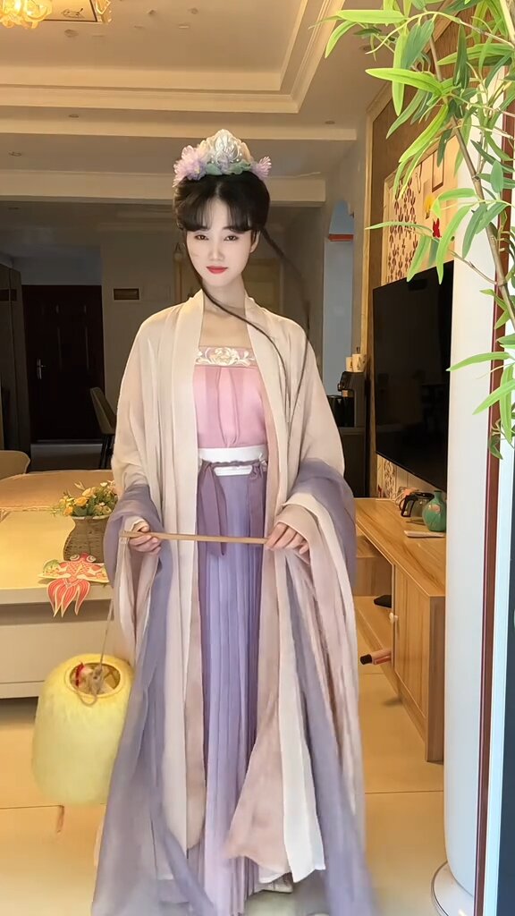 Summer-Ready Hanfu Lightweight Tops:A Guide to Comfort and Style Summer-Ready Hanfu Lightweight Tops:A Guide to Comfort and Style