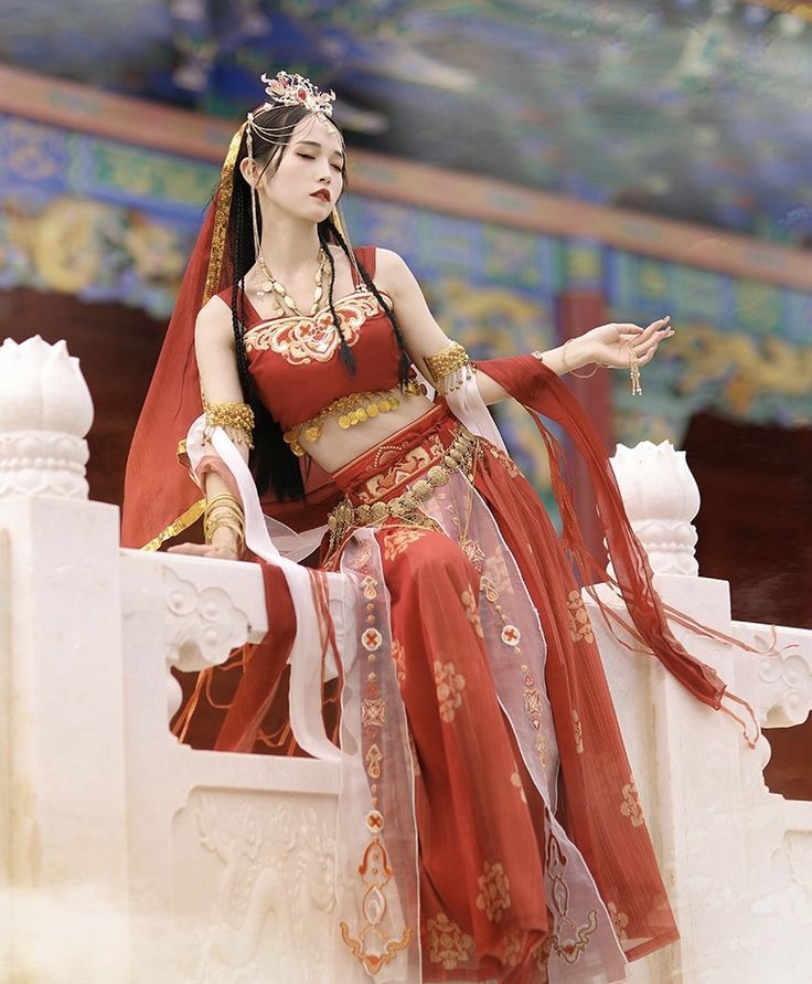 The Splendor of Tang-Style Hanfu Hair Combs in Ancient China The Splendor of Tang-Style Hanfu Hair Combs in Ancient China