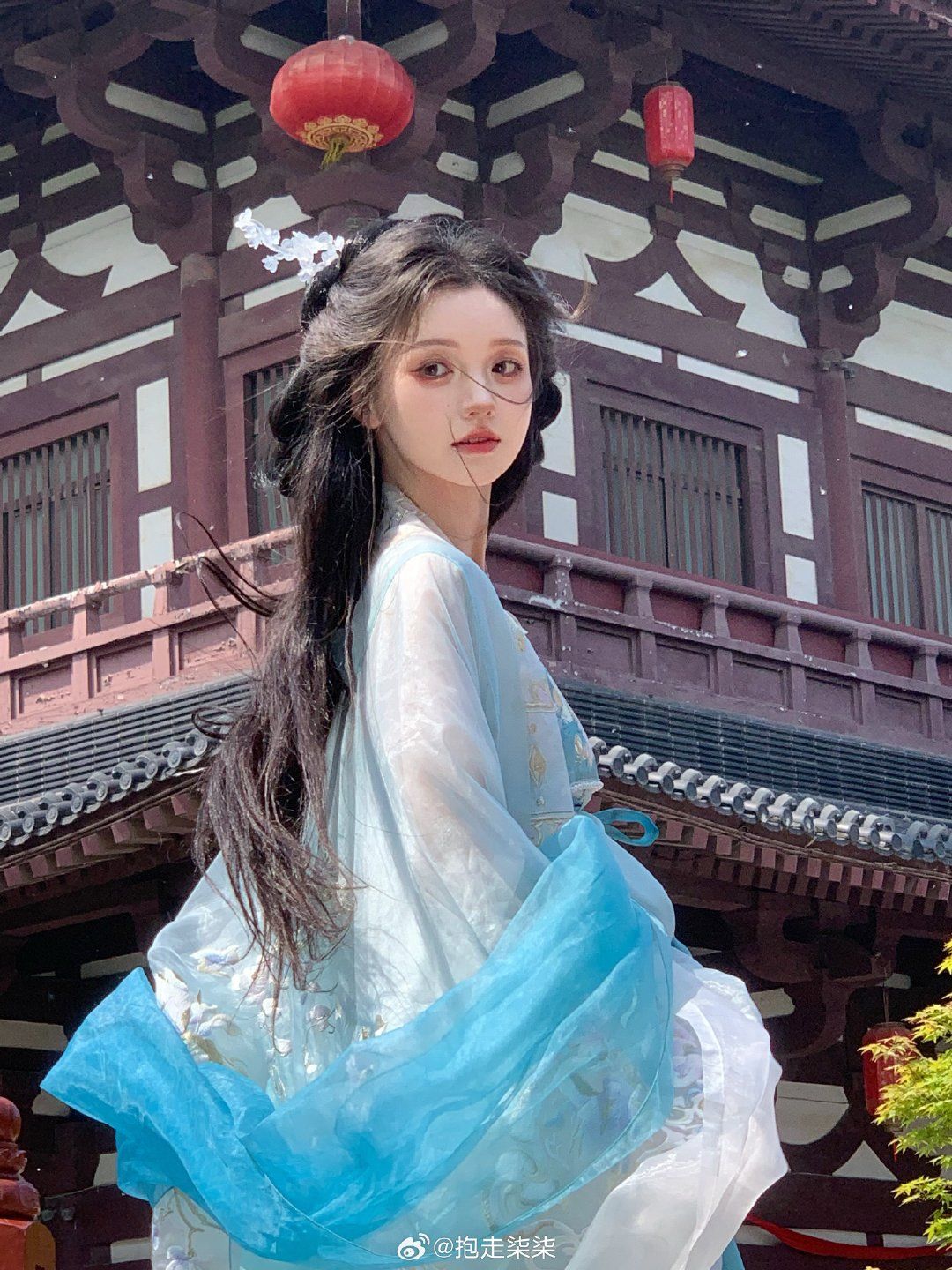 Warmth and Style in Short-Length Cheongsam:A Guide to Staying Cozy in Cold Weather Warmth and Style in Short-Length Cheongsam:A Guide to Staying Cozy in Cold Weather