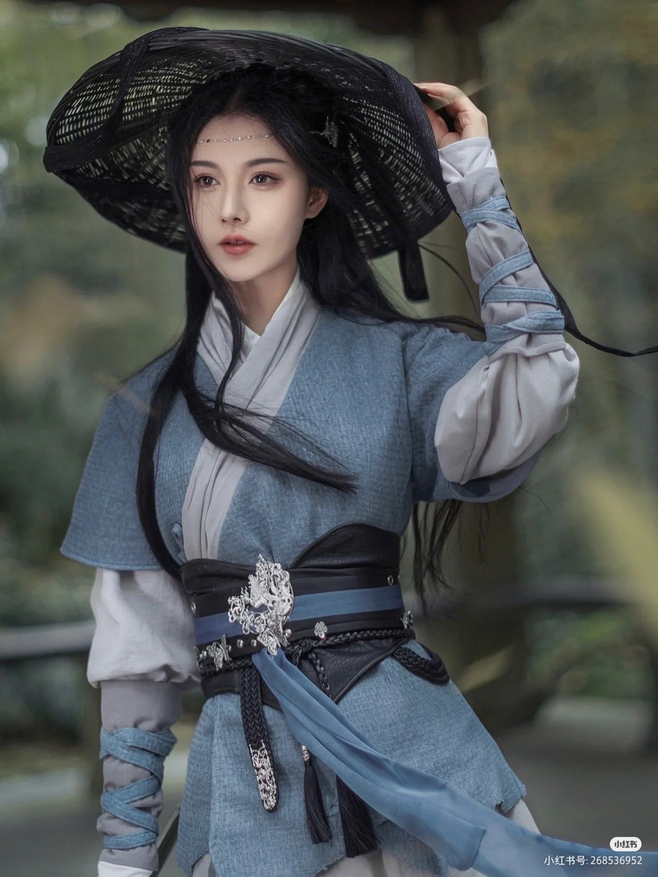 Seductive Elegance of Cheongsam:Exploring the Erotic Charm of Traditional Chinese Dress Seductive Elegance of Cheongsam:Exploring the Erotic Charm of Traditional Chinese Dress