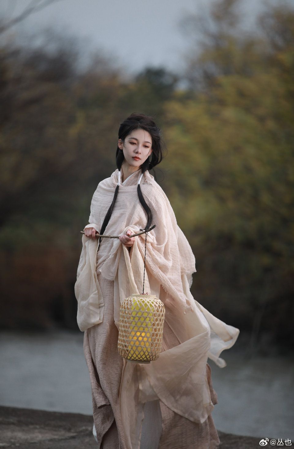 The Rise of Girls Hanfu Fashion:Exploring the World of Childrens Traditional Chinese Attire The Rise of Girls Hanfu Fashion:Exploring the World of Childrens Traditional Chinese Attire
