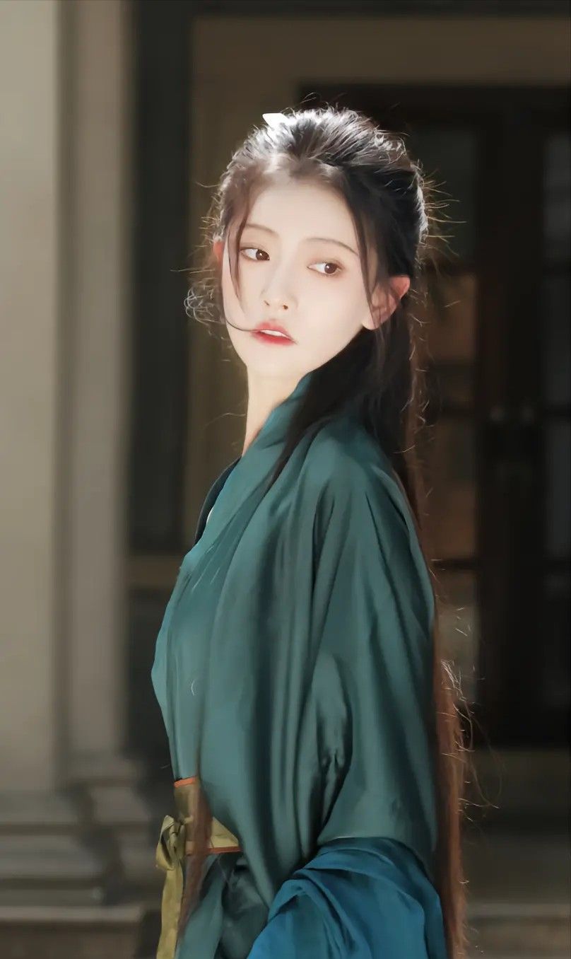 Splendid Original Hanfu of Jinxiuting:A Journey into Traditional Chinese Elegance Splendid Original Hanfu of Jinxiuting:A Journey into Traditional Chinese Elegance