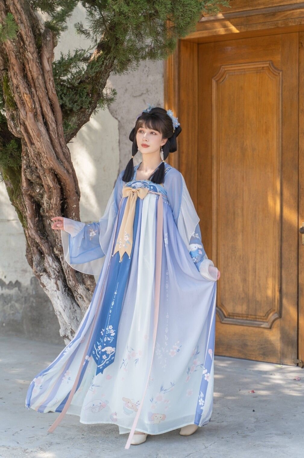 The Evolution of Short-Sleeve Cheongsam:A Blend of Tradition and Modernity The Evolution of Short-Sleeve Cheongsam:A Blend of Tradition and Modernity