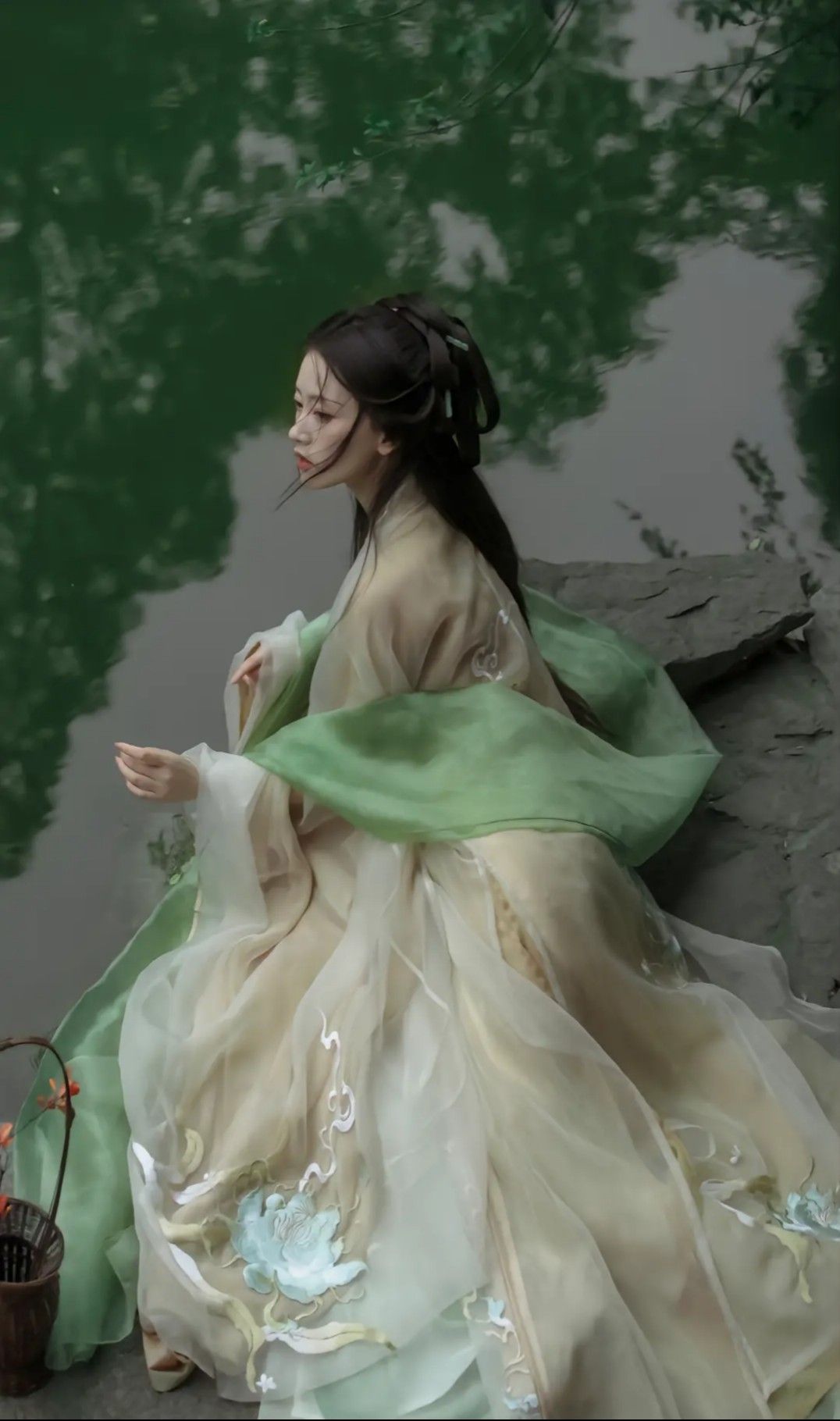 Dreaming of Changan:The Splendor of Hanfu Traditional Clothing Dreaming of Changan:The Splendor of Hanfu Traditional Clothing