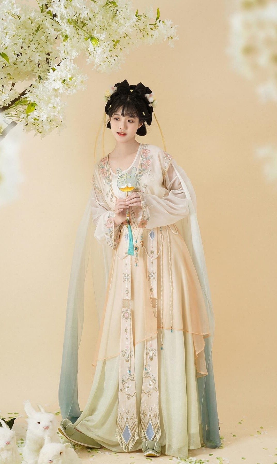 Ancient Charm of Traditional Chinese Clothing at Guyun轩Xuan Hanfu Shop Ancient Charm of Traditional Chinese Clothing at Guyun轩Xuan Hanfu Shop