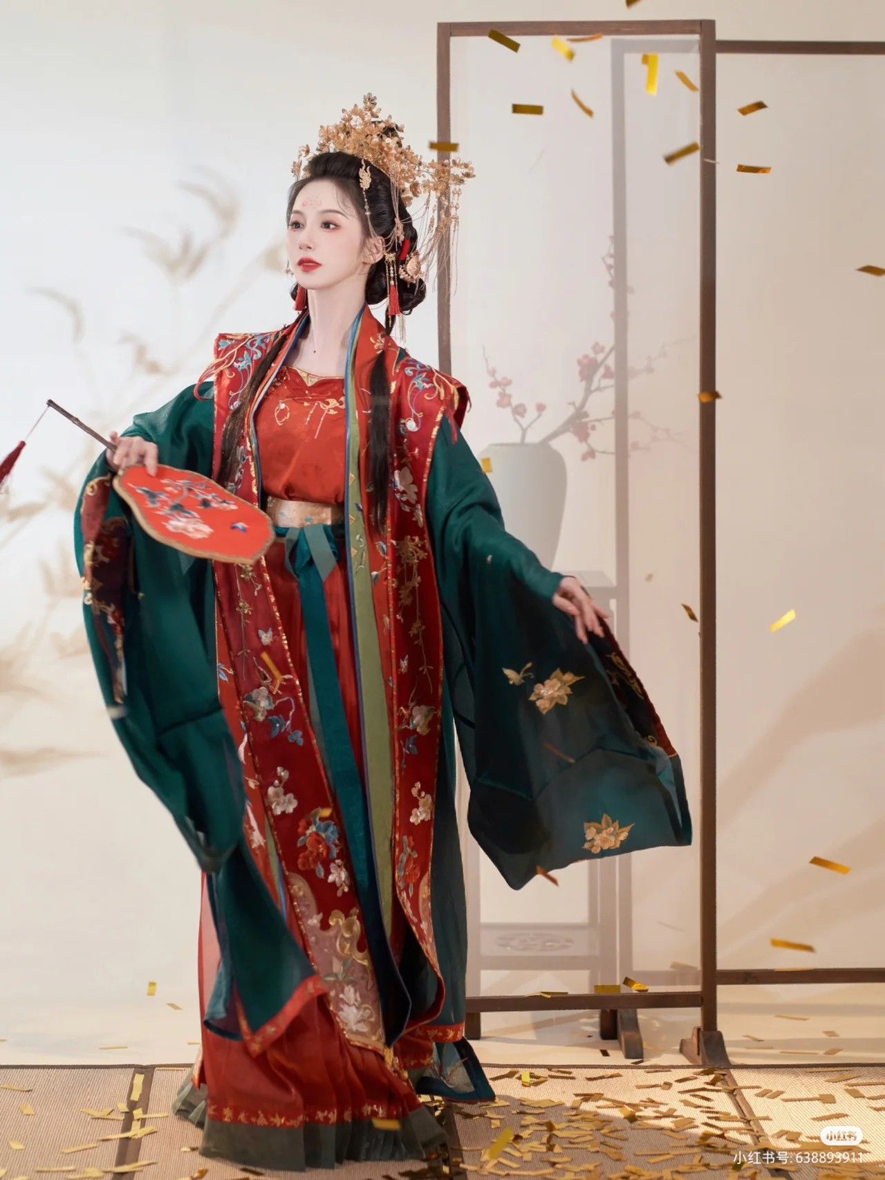 Dominating Hanfu Fashion and the Enigma of Dark-Toned Children in Ancient Chinese Style Dominating Hanfu Fashion and the Enigma of Dark-Toned Children in Ancient Chinese Style