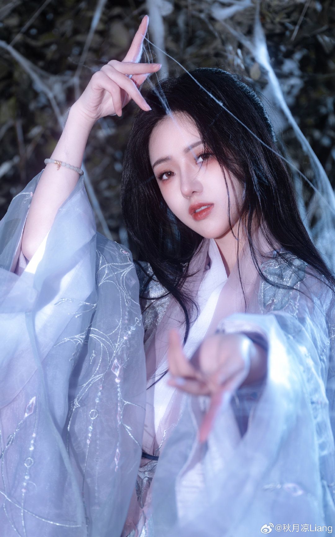 Elegant Fairy-like Attire:The Enchantment of Hanfu Fashion for Girls on Childrens Day Elegant Fairy-like Attire:The Enchantment of Hanfu Fashion for Girls on Childrens Day